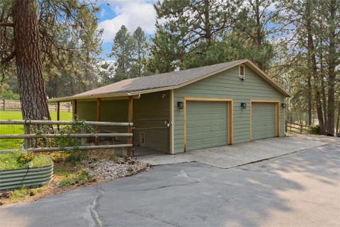 Tiny photo for 156 El Capitan Loop, Stevensville, MT 59870 (MLS # 30076746)