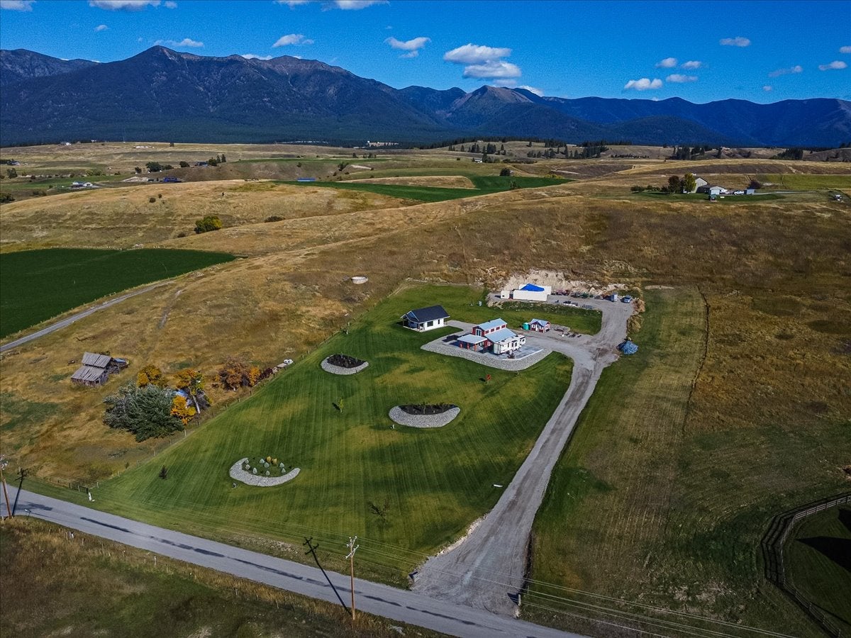 872 Lundeen Road