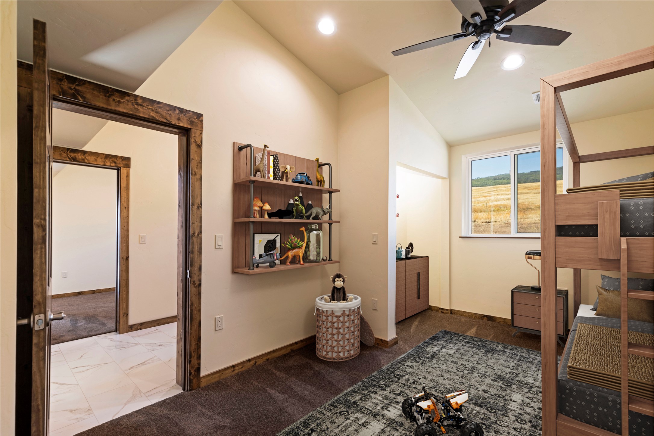 Dixon, Montana 59831, United States, 3 Bedrooms Bedrooms, ,2 BathroomsBathrooms,Residential,Active,213043