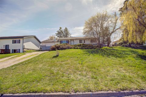 Photo of 403 19th Avenue W, Polson, MT 59860 (MLS # 30069222)