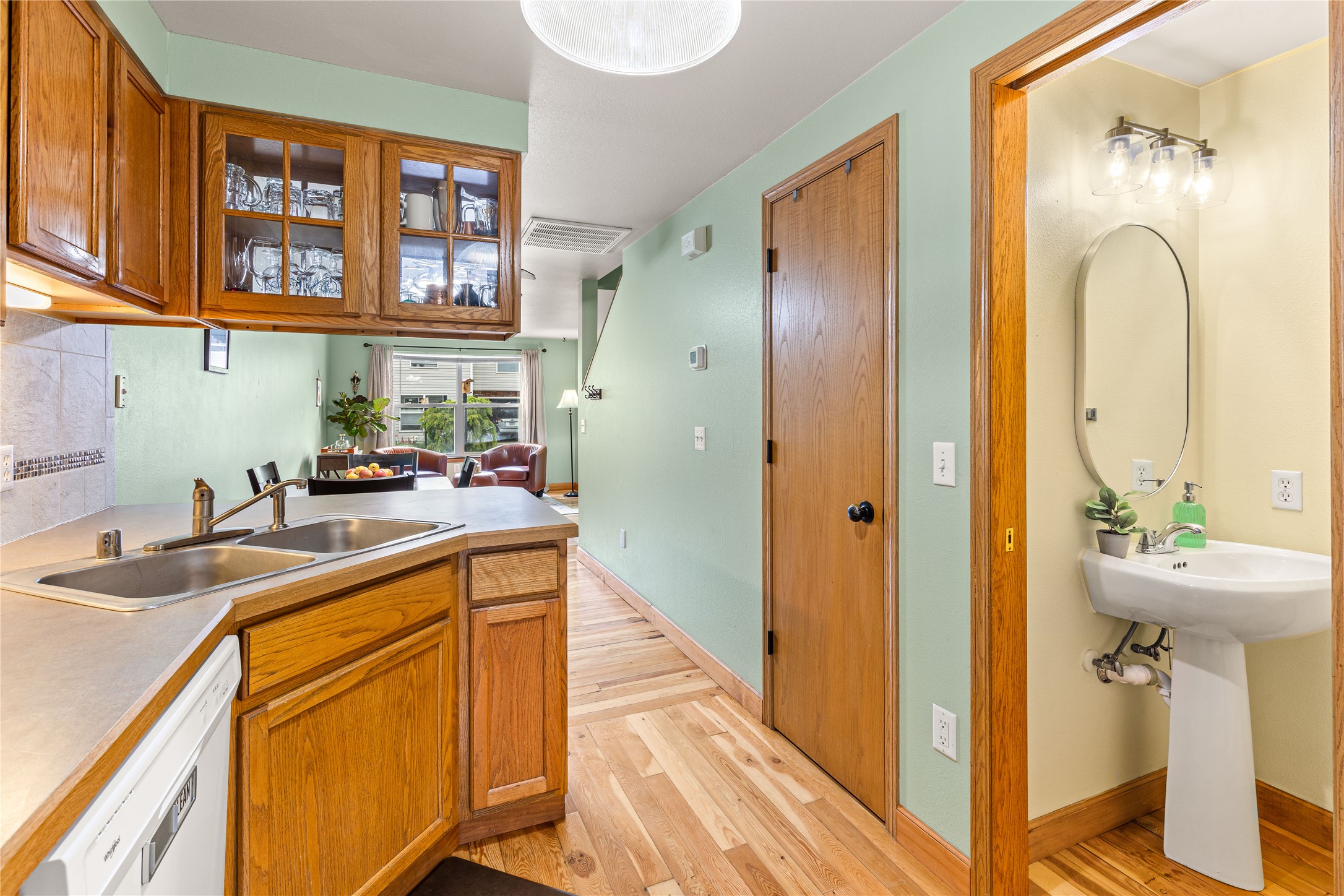 Missoula, Montana 59802, United States, 2 Bedrooms Bedrooms, ,2 BathroomsBathrooms,Residential,Active,148158