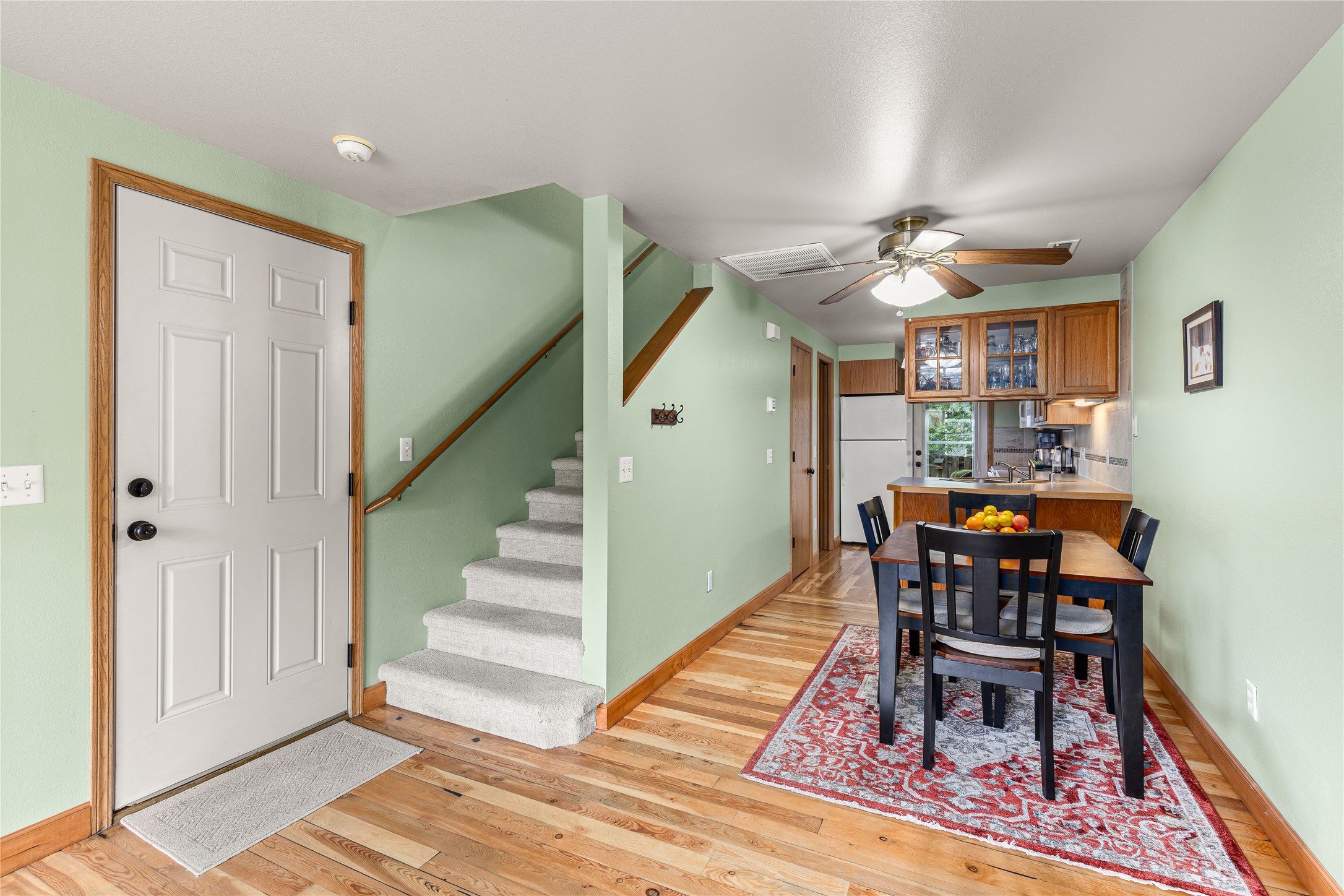 Missoula, Montana 59802, United States, 2 Bedrooms Bedrooms, ,2 BathroomsBathrooms,Residential,Active,148158