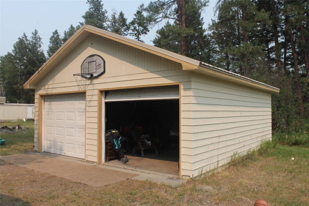Photo of 437 Maple Drive, Kalispell, MT 59901 (MLS # 30075440)