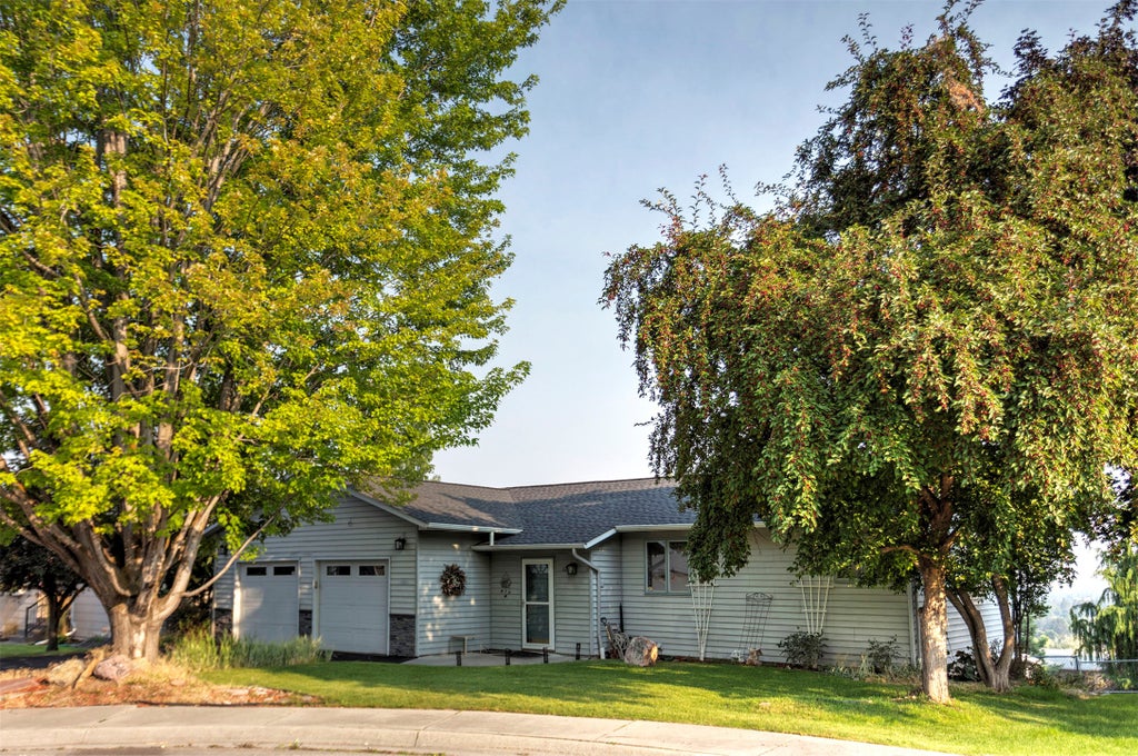 Photo of 122 Kinnikinnick Court, Missoula, MT 59803 (MLS # 30076430)