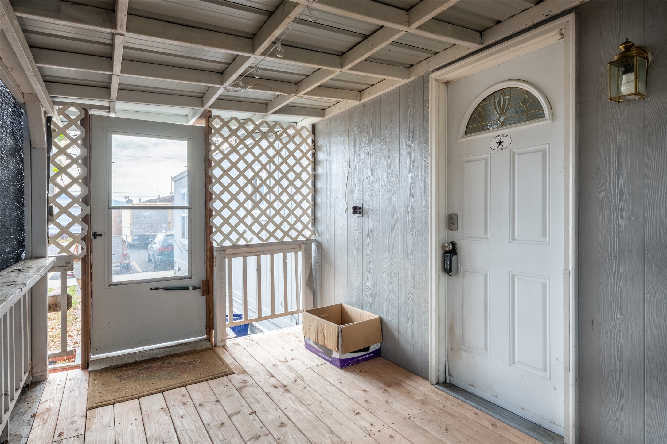 513 S Caravan Street