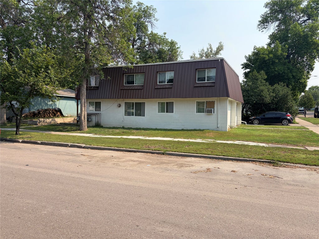 Photo of 1601 5th Avenue N, Great Falls, MT 59401 (MLS # 30078941)