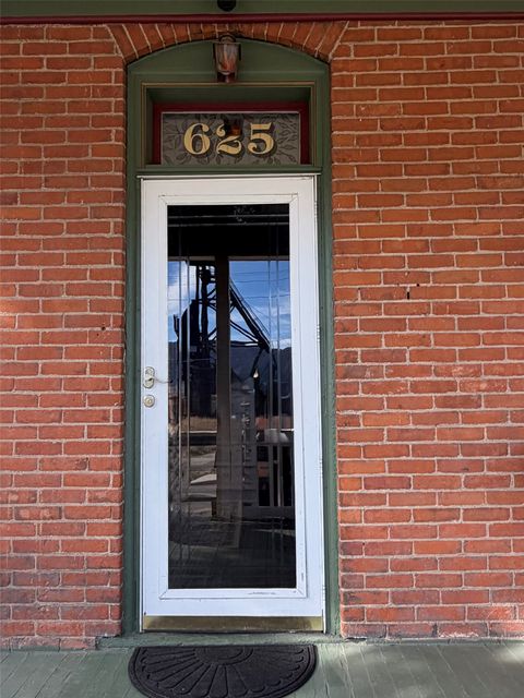Tiny photo for 625 N Main Street, Butte, MT 59701 (MLS # 30071357)