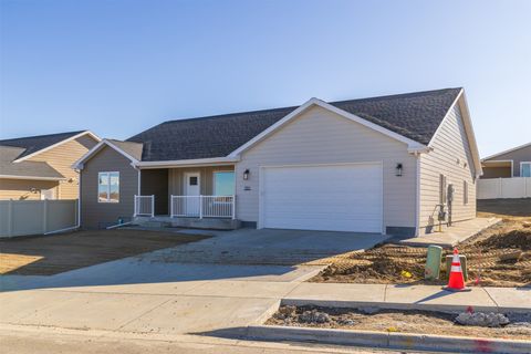 Photo of 510 Montecito Avenue, Billings, MT 59105 (MLS # 30065442)