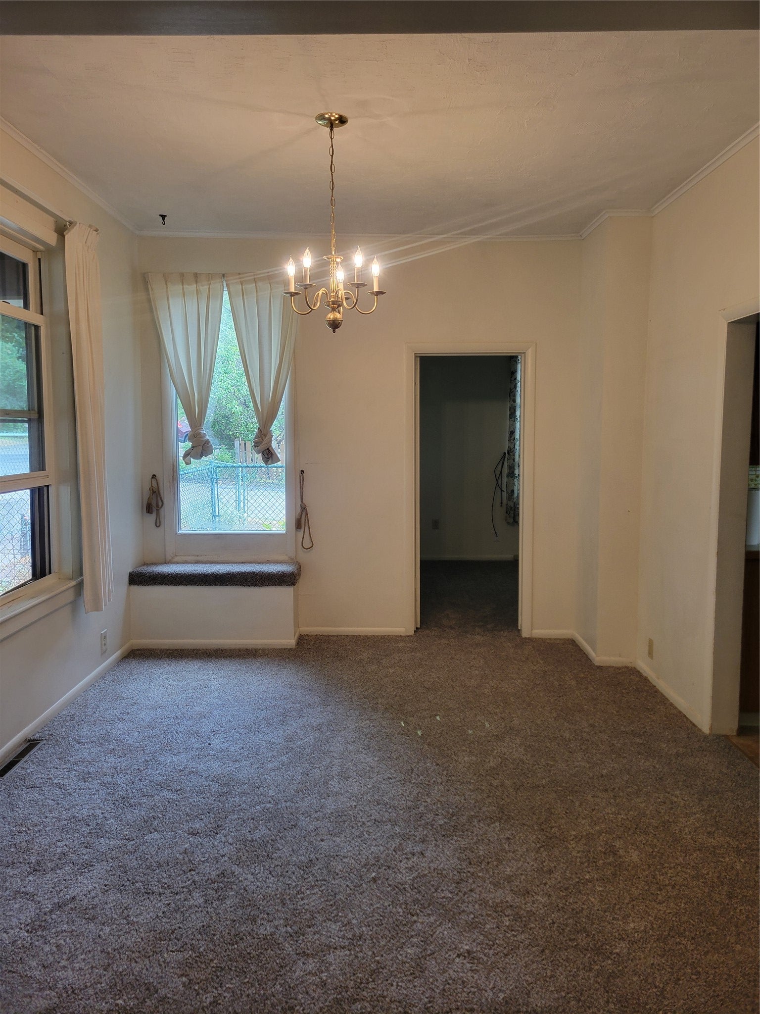 1139 Poplar Street