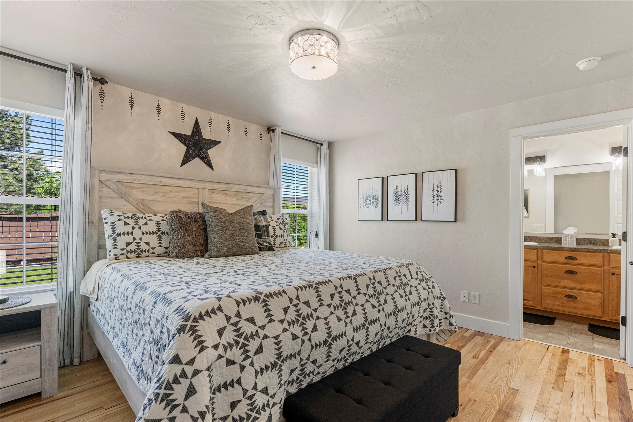 Hamilton, Montana 59840, United States, 3 Bedrooms Bedrooms, ,2 BathroomsBathrooms,Residential,Active,149742