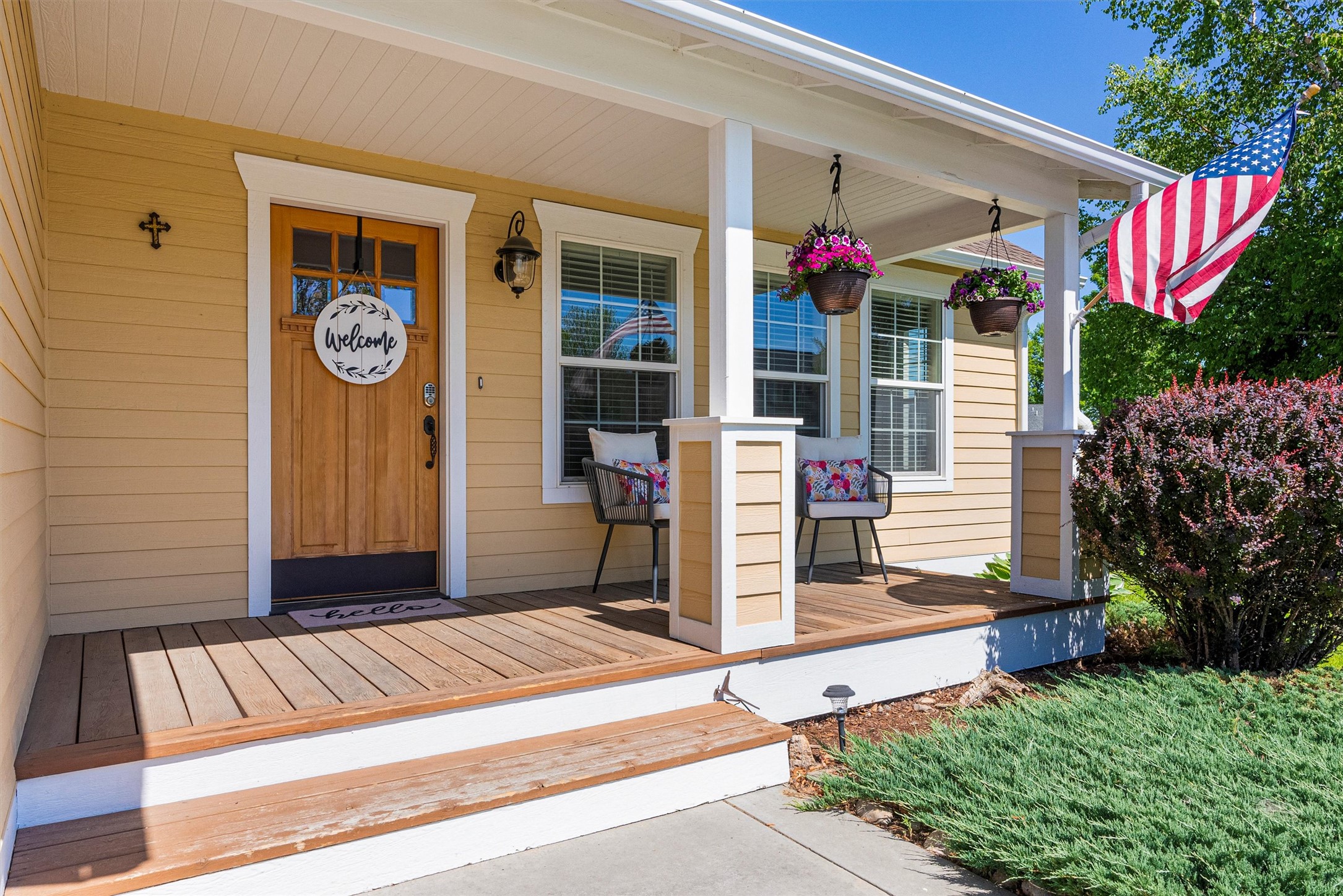 Hamilton, Montana 59840, United States, 3 Bedrooms Bedrooms, ,2 BathroomsBathrooms,Residential,Active,149742