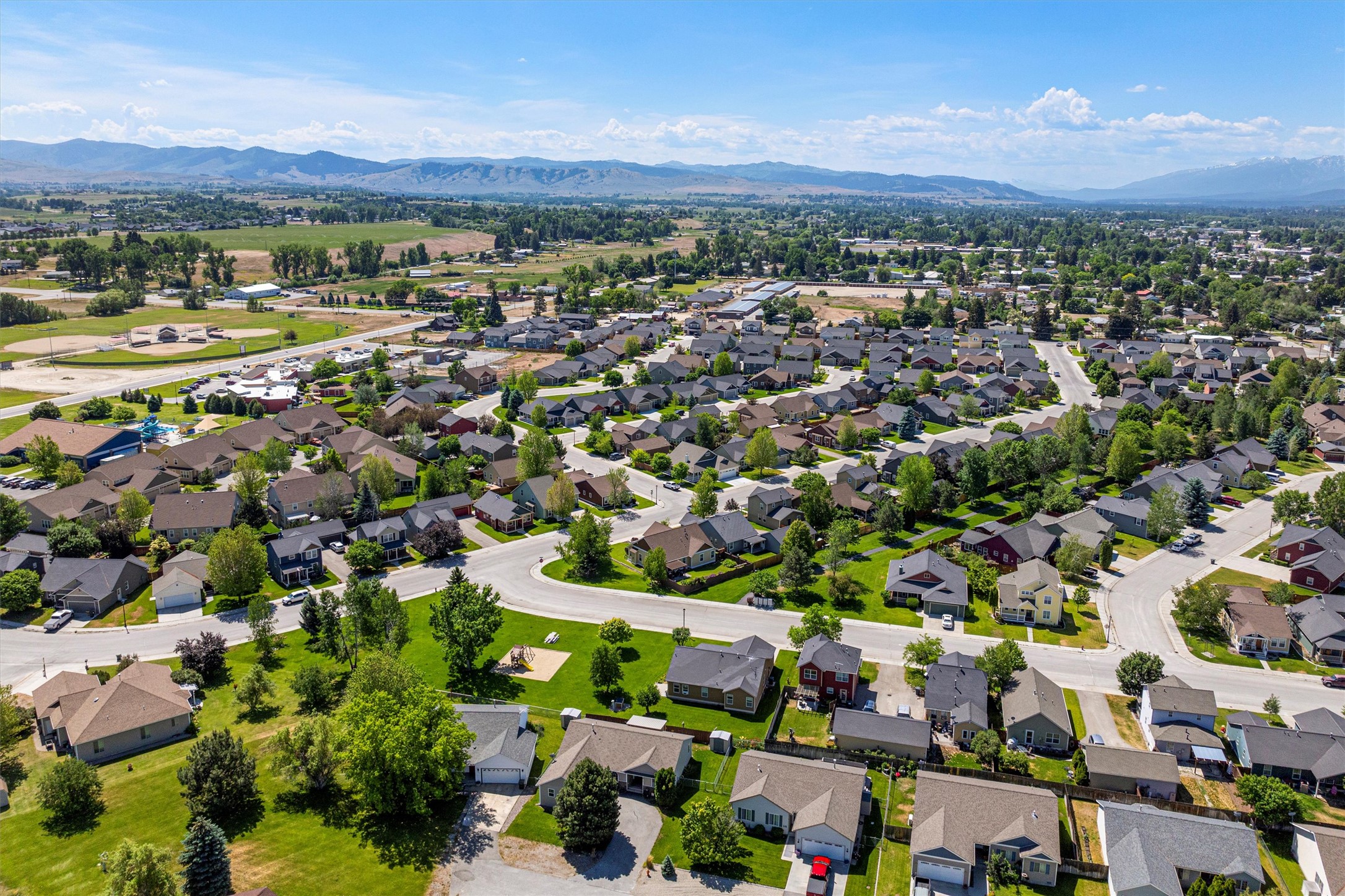 Hamilton, Montana 59840, United States, 3 Bedrooms Bedrooms, ,2 BathroomsBathrooms,Residential,Active,149742