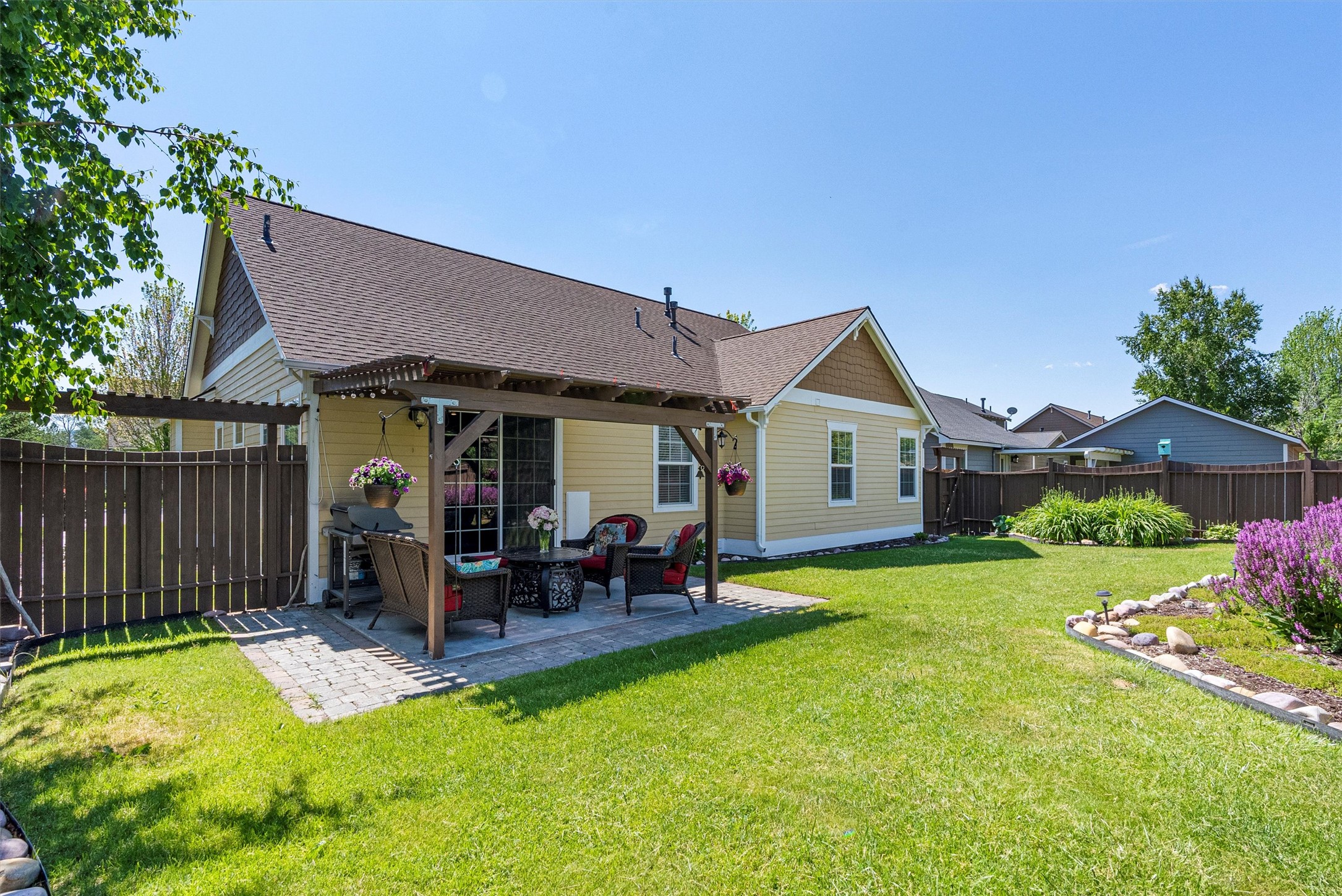 Hamilton, Montana 59840, United States, 3 Bedrooms Bedrooms, ,2 BathroomsBathrooms,Residential,Active,149742