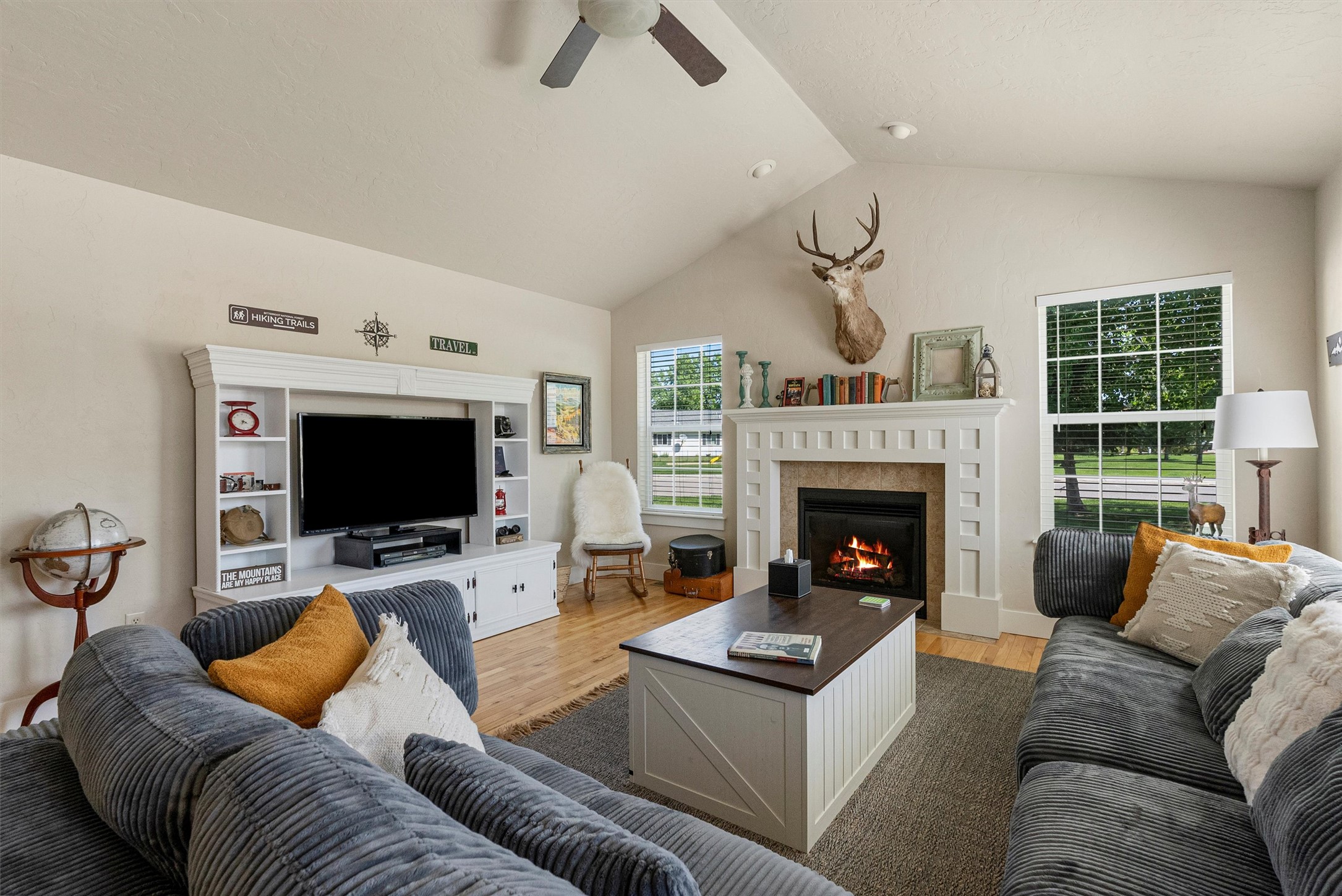 Hamilton, Montana 59840, United States, 3 Bedrooms Bedrooms, ,2 BathroomsBathrooms,Residential,Active,149742