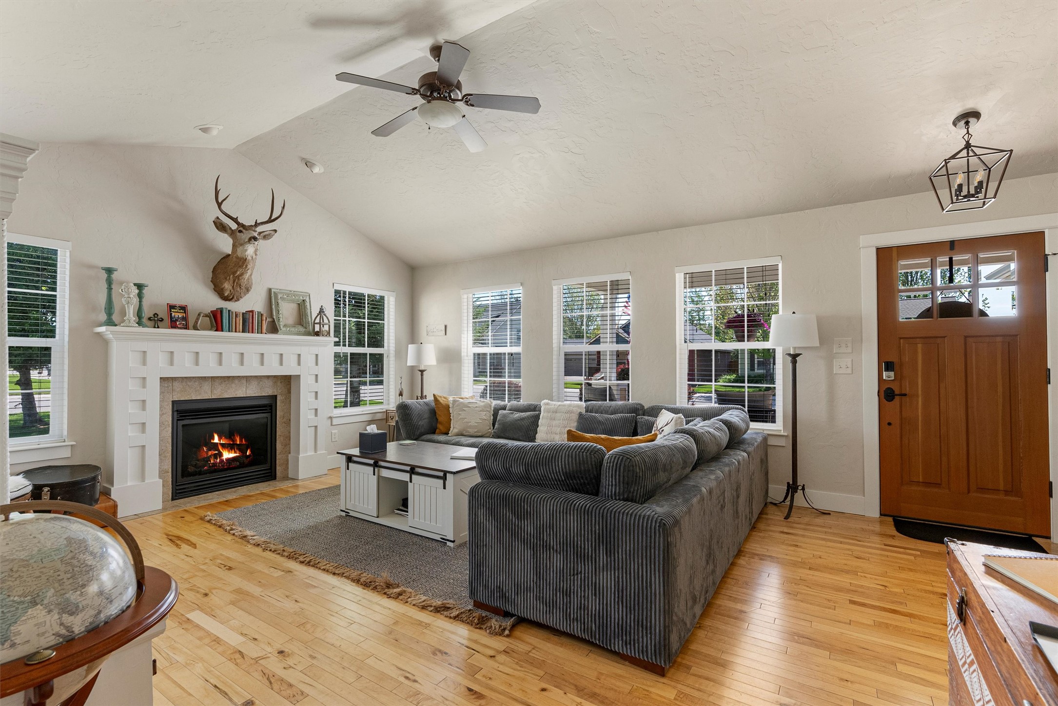 Hamilton, Montana 59840, United States, 3 Bedrooms Bedrooms, ,2 BathroomsBathrooms,Residential,Active,149742