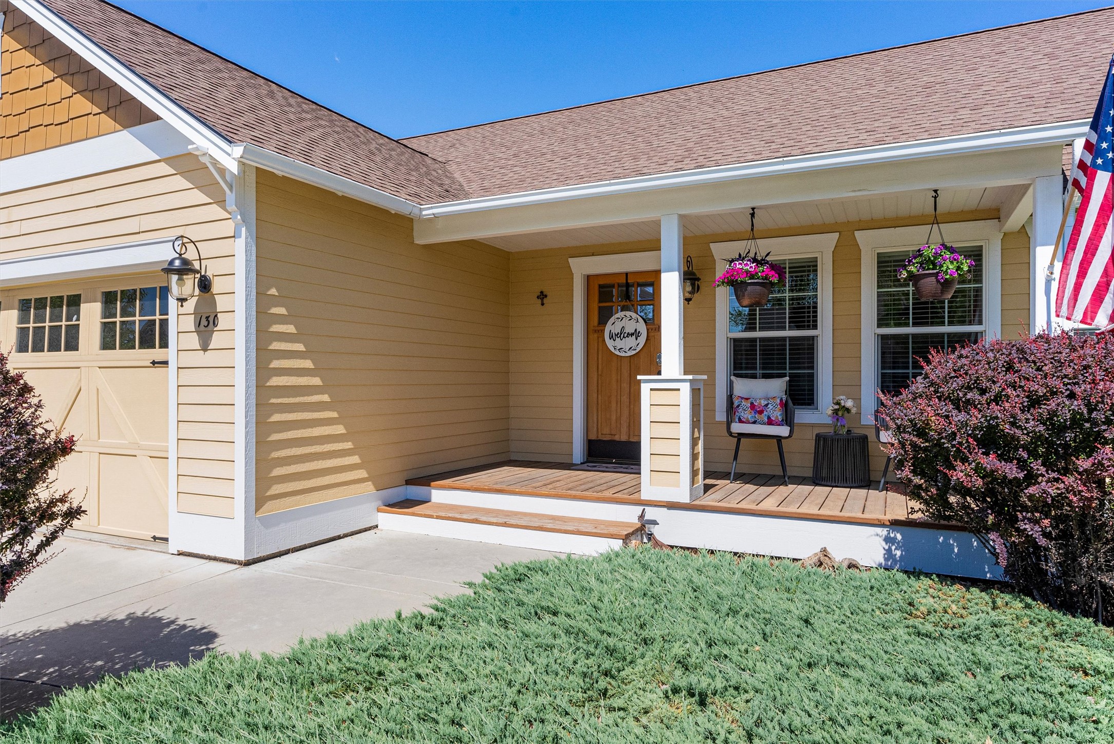 Hamilton, Montana 59840, United States, 3 Bedrooms Bedrooms, ,2 BathroomsBathrooms,Residential,Active,149742