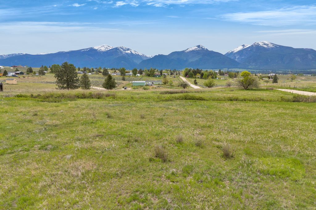 Photo of NKN Cougar Lane, Stevensville, MT 59870 (MLS # 30066201)