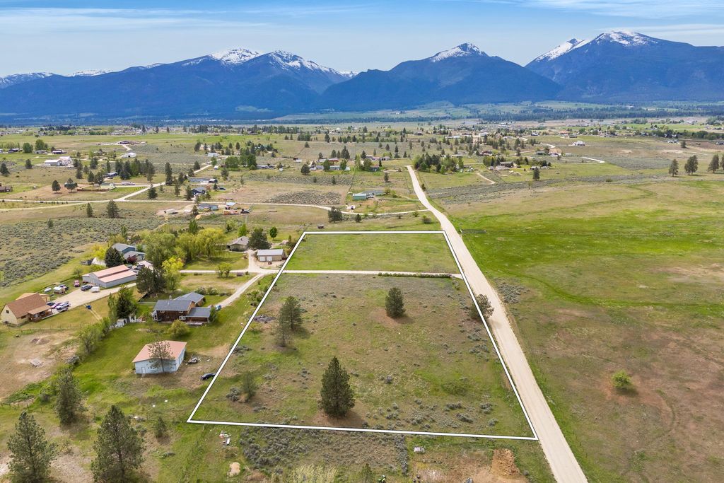Photo of NKN Cougar Lane, Stevensville, MT 59870 (MLS # 30066201)