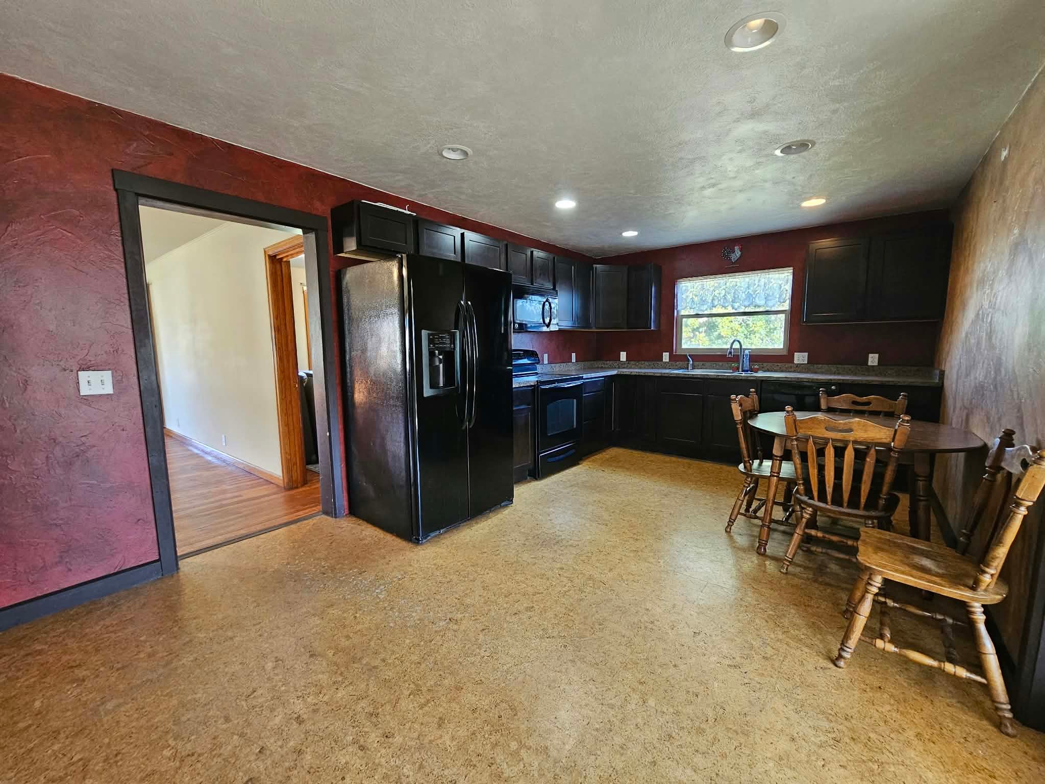 109 W Southwic Avenue