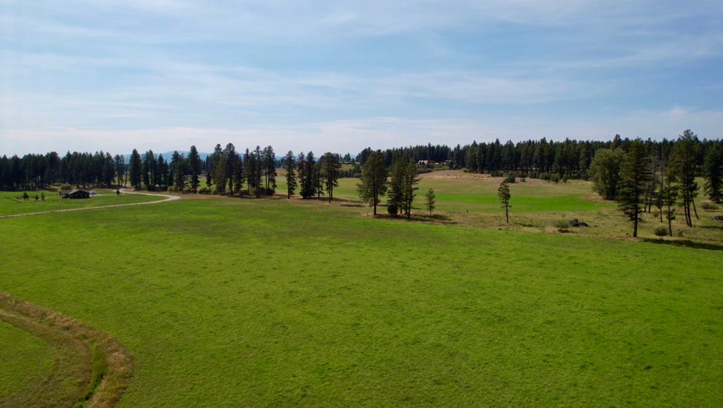 Photo of 147 Patriots Lane, Columbia Falls, MT 59912 (MLS # 30077353)