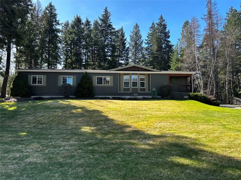 Photo of 1422 Tamarack Lane, Columbia Falls, MT 59912 (MLS # 30066513)