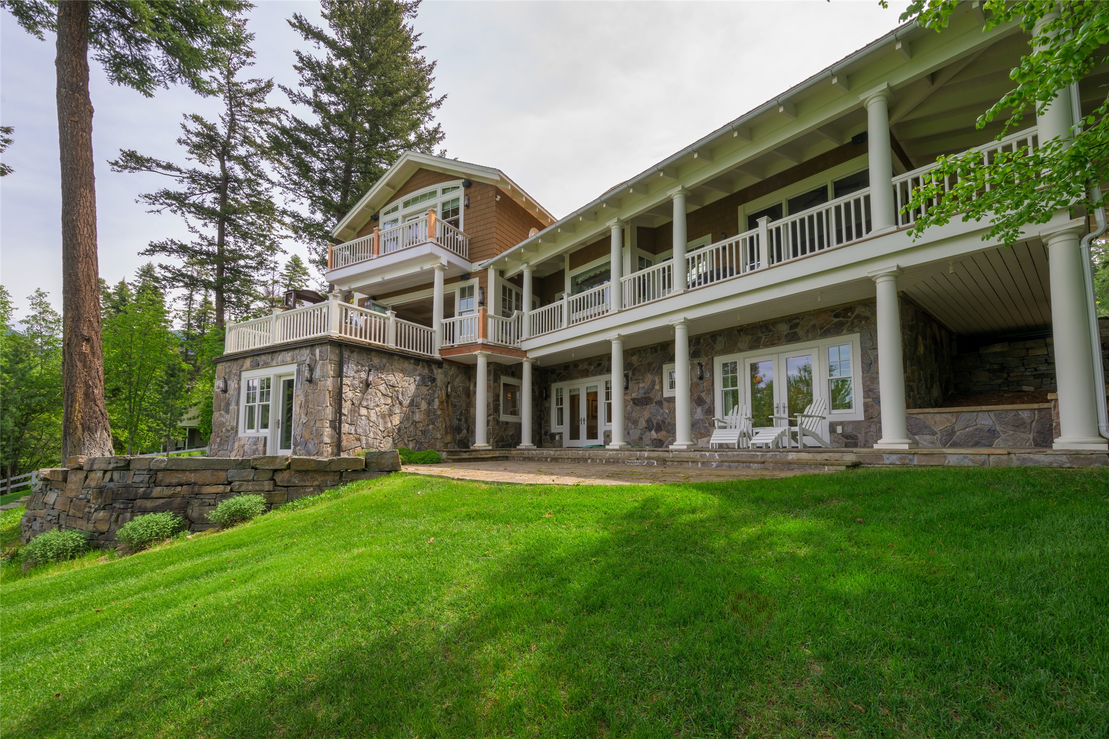 Polson, Montana 59860, United States, 4 Bedrooms Bedrooms, ,5 BathroomsBathrooms,Residential,Active,140764