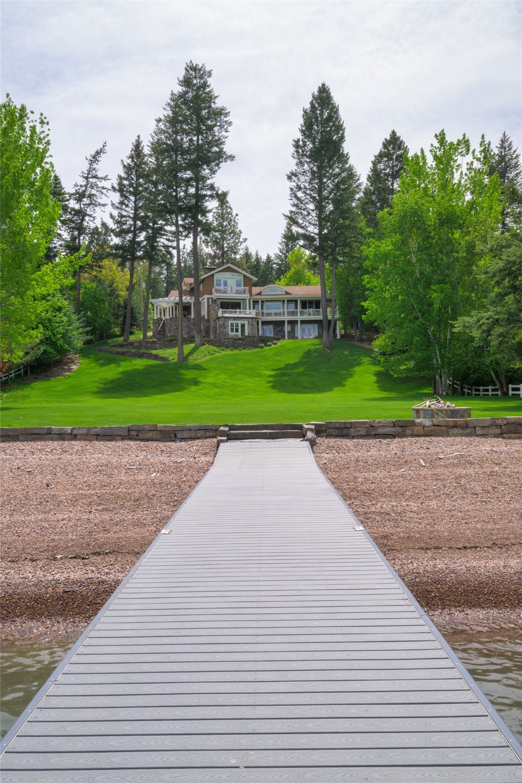 Polson, Montana 59860, United States, 4 Bedrooms Bedrooms, ,5 BathroomsBathrooms,Residential,Active,140764