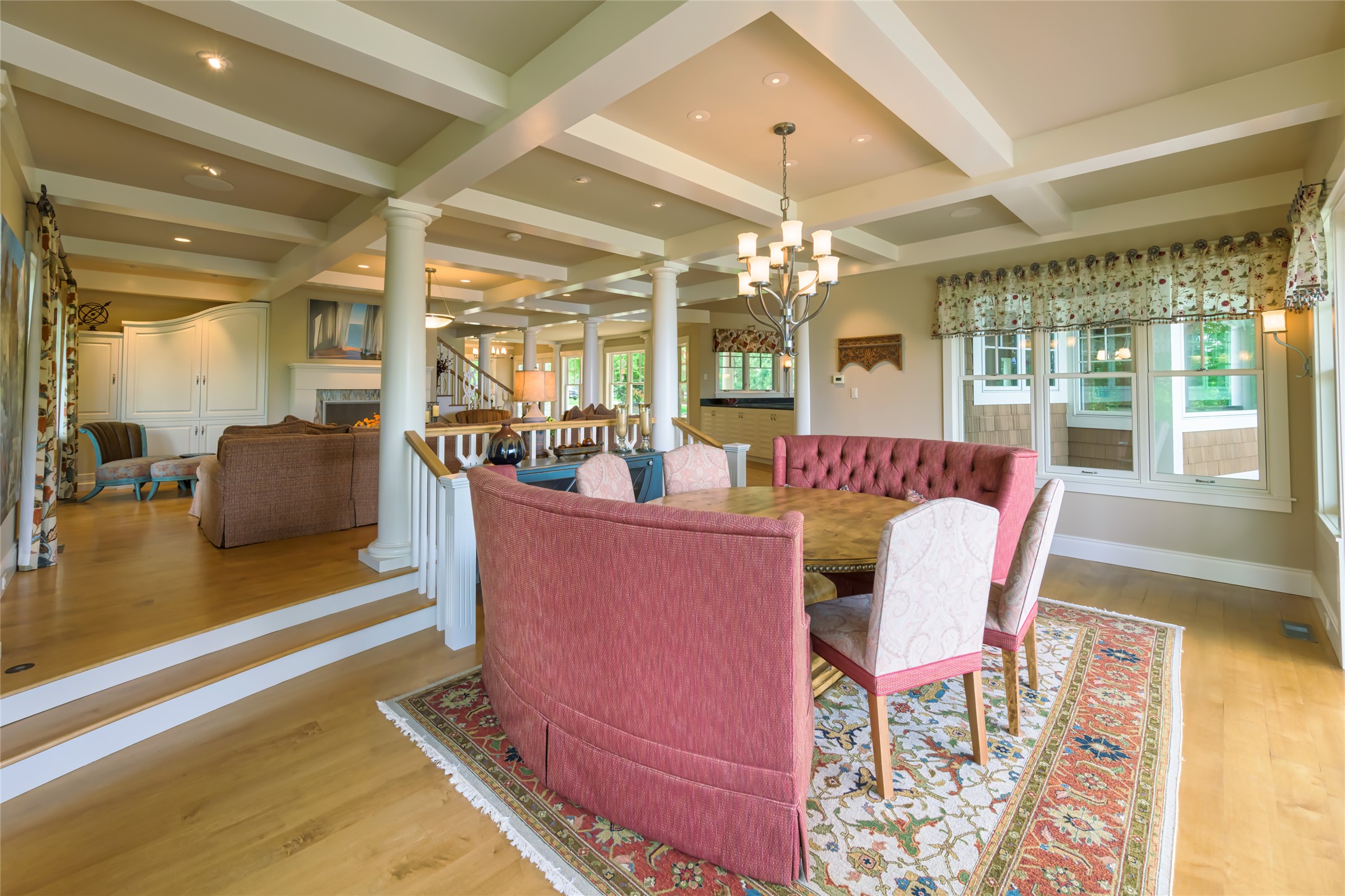 Polson, Montana 59860, United States, 4 Bedrooms Bedrooms, ,5 BathroomsBathrooms,Residential,Active,140764