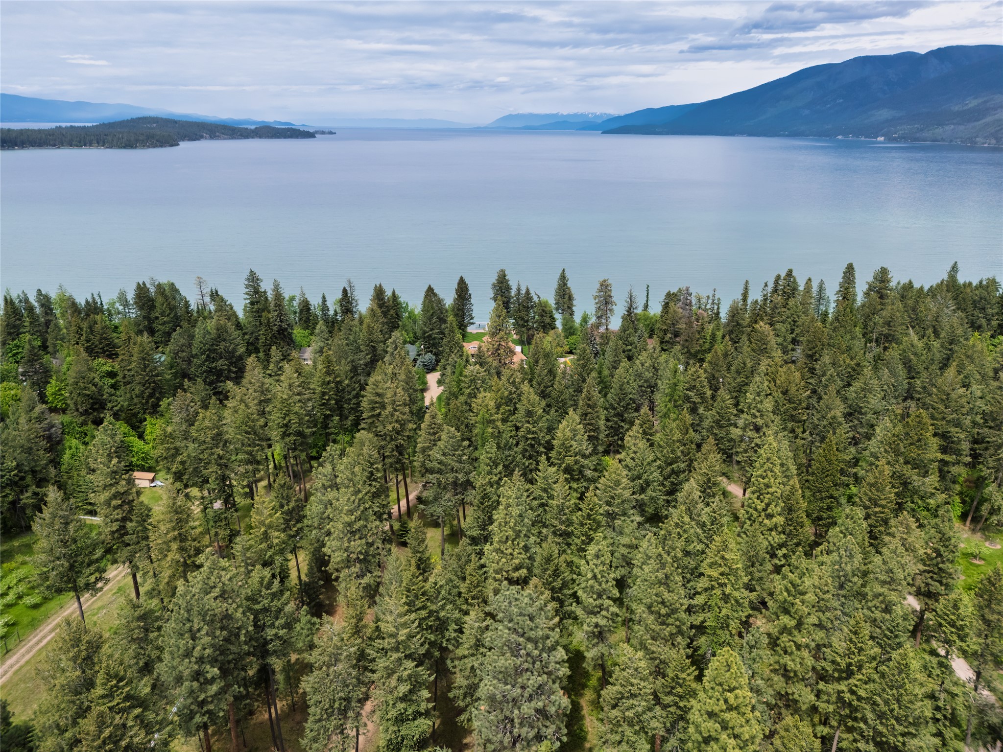 Polson, Montana 59860, United States, 4 Bedrooms Bedrooms, ,5 BathroomsBathrooms,Residential,Active,140764