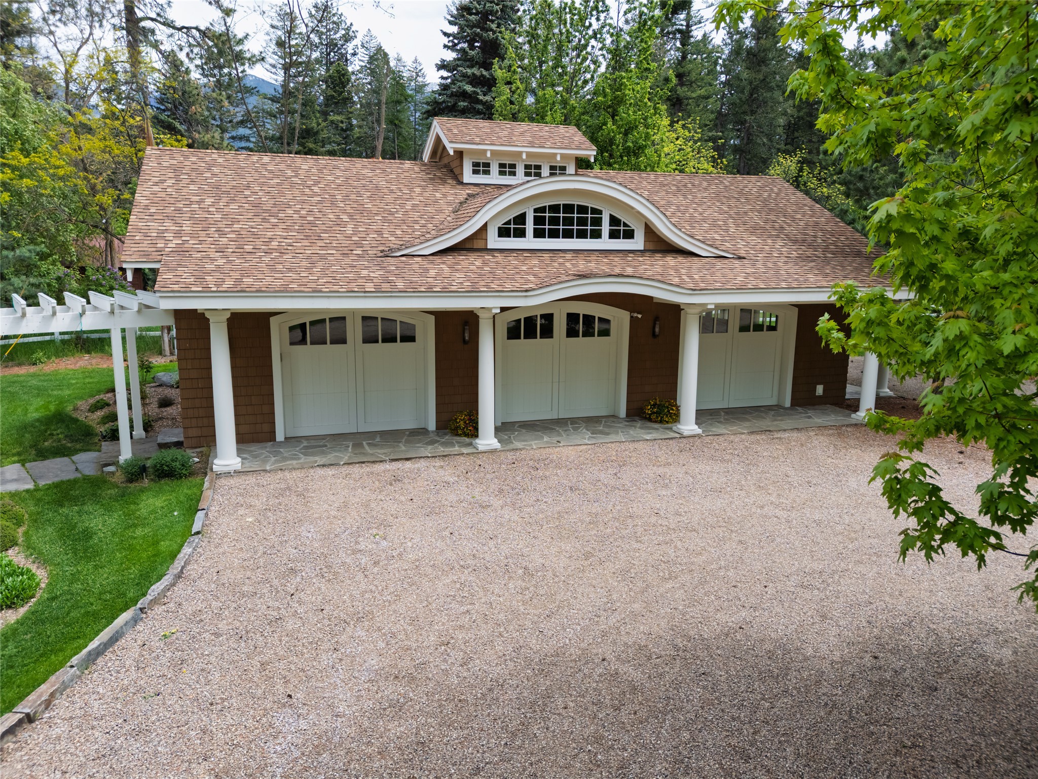 Polson, Montana 59860, United States, 4 Bedrooms Bedrooms, ,5 BathroomsBathrooms,Residential,Active,140764