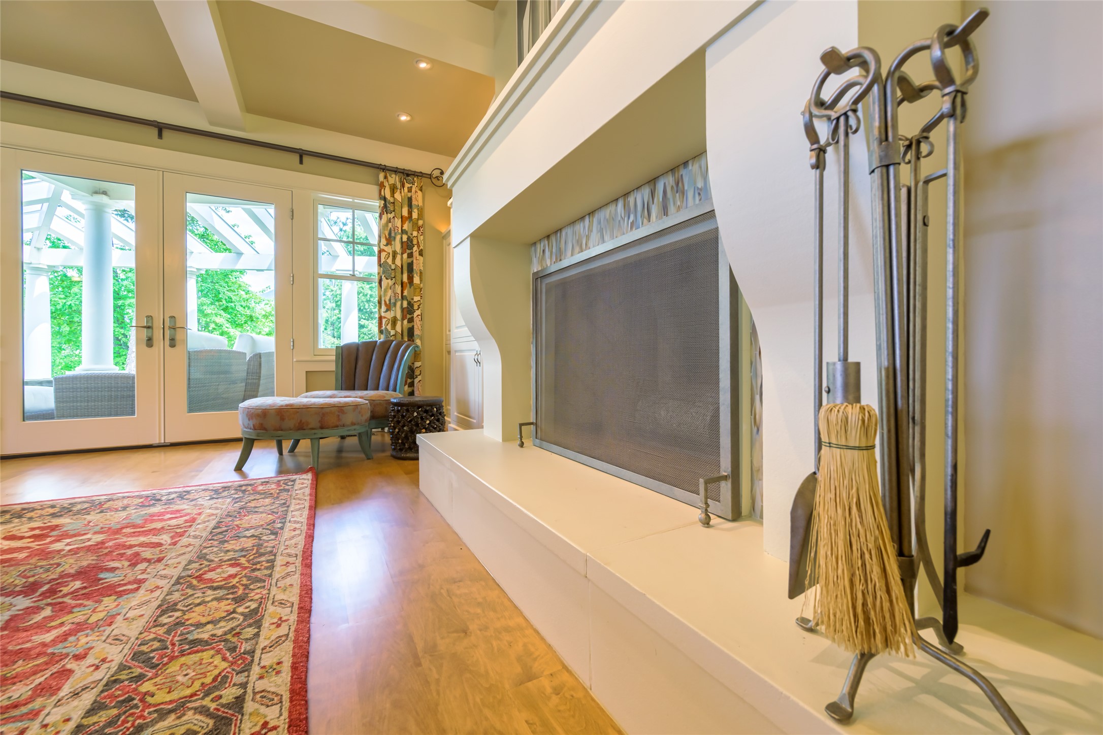 Polson, Montana 59860, United States, 4 Bedrooms Bedrooms, ,5 BathroomsBathrooms,Residential,Active,140764