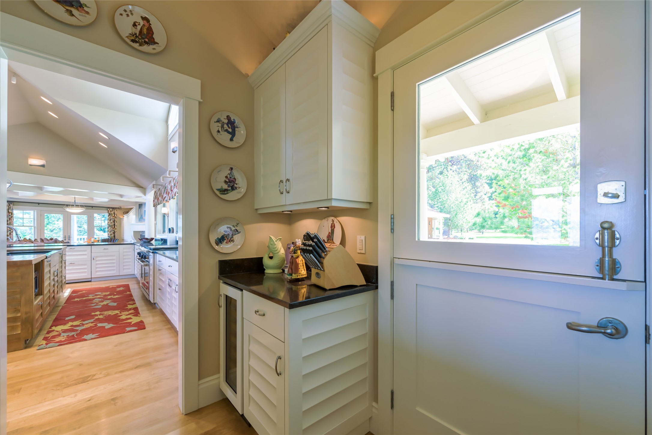 Polson, Montana 59860, United States, 4 Bedrooms Bedrooms, ,5 BathroomsBathrooms,Residential,Active,140764