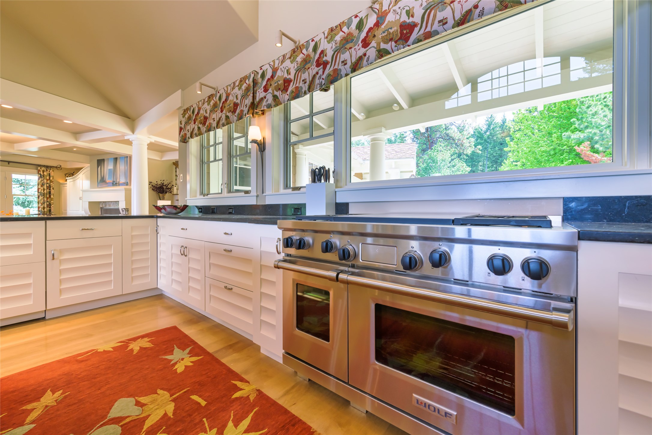 Polson, Montana 59860, United States, 4 Bedrooms Bedrooms, ,5 BathroomsBathrooms,Residential,Active,140764