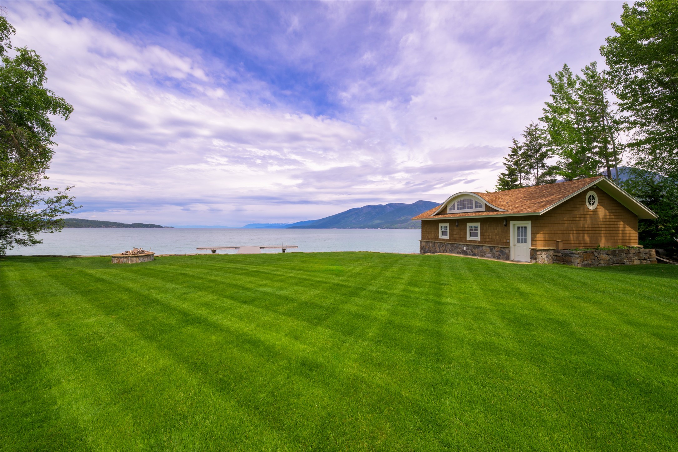 Polson, Montana 59860, United States, 4 Bedrooms Bedrooms, ,5 BathroomsBathrooms,Residential,Active,140764