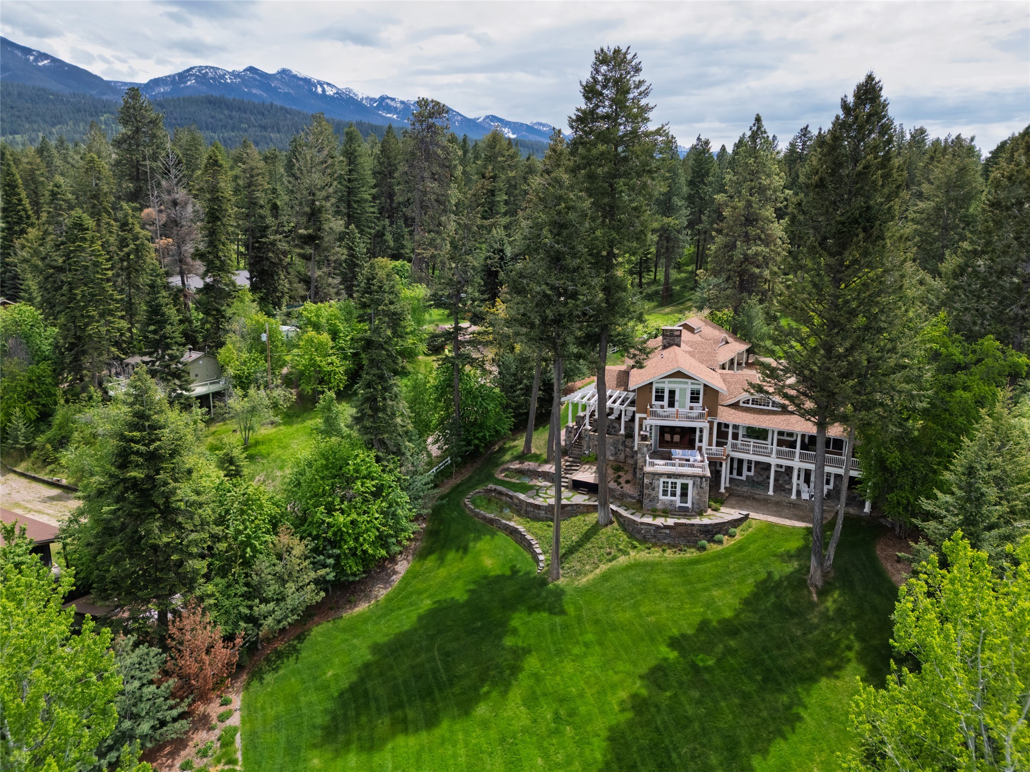 Polson, Montana 59860, United States, 4 Bedrooms Bedrooms, ,5 BathroomsBathrooms,Residential,Active,140764