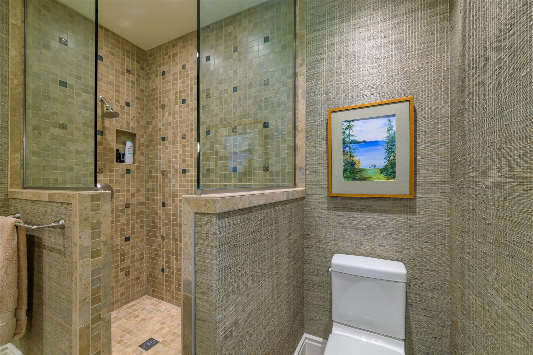 Polson, Montana 59860, United States, 4 Bedrooms Bedrooms, ,5 BathroomsBathrooms,Residential,Active,140764