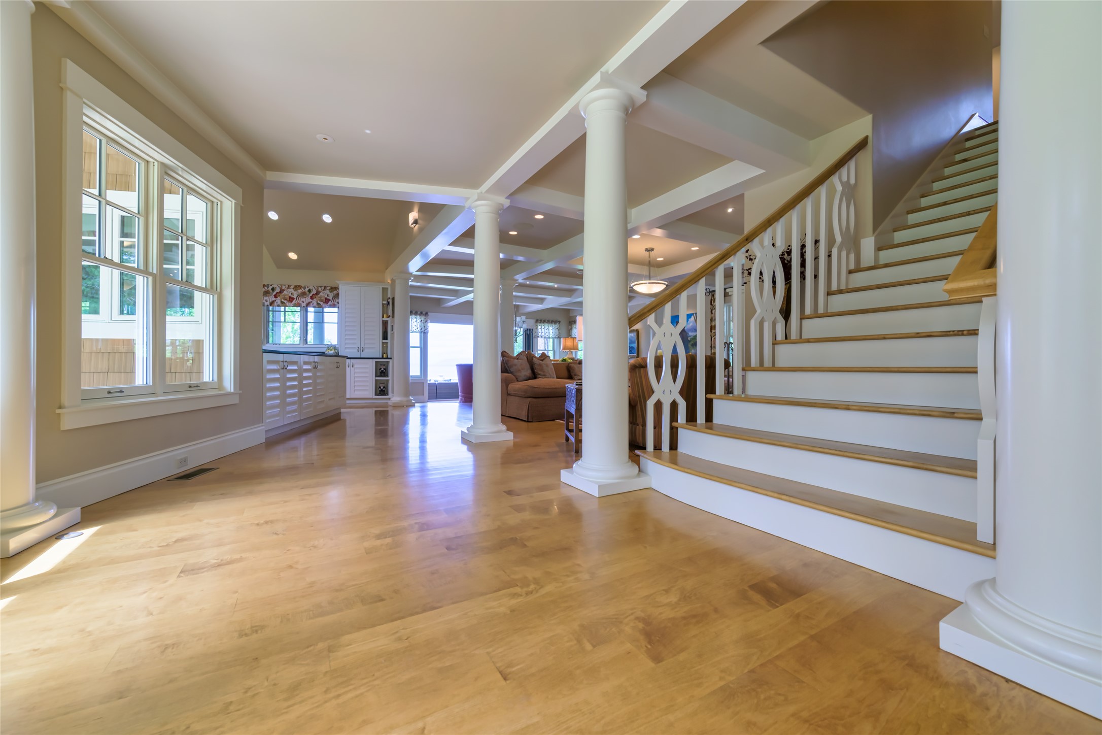 Polson, Montana 59860, United States, 4 Bedrooms Bedrooms, ,5 BathroomsBathrooms,Residential,Active,140764