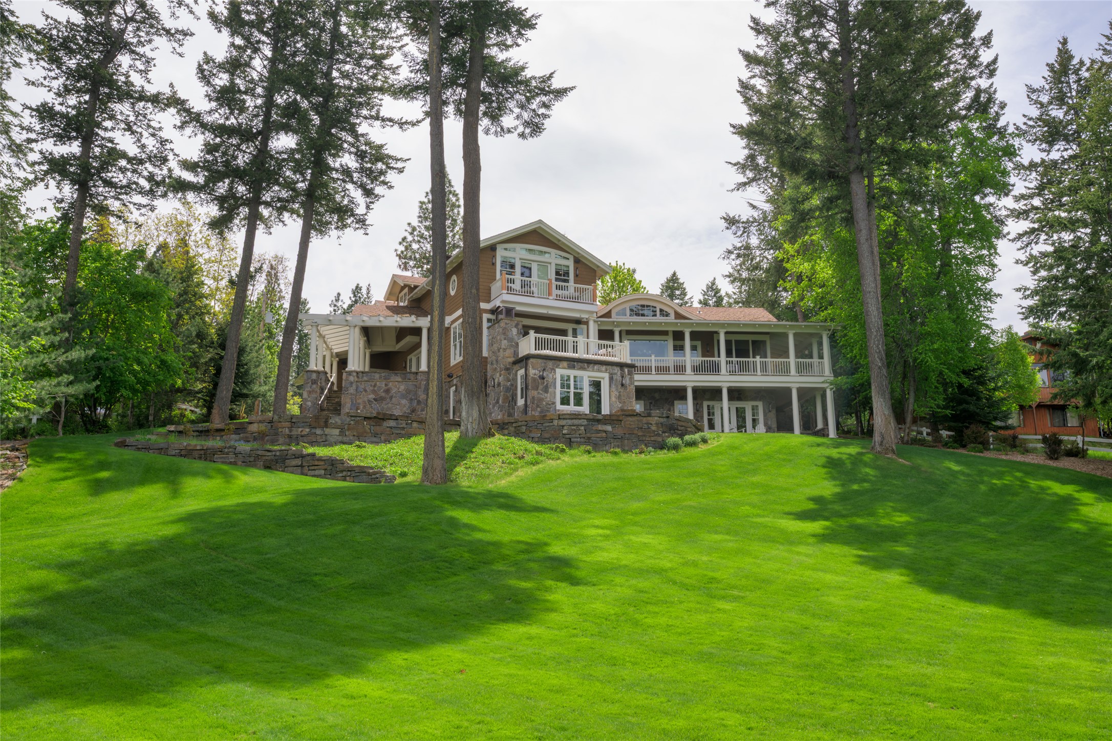 Polson, Montana 59860, United States, 4 Bedrooms Bedrooms, ,5 BathroomsBathrooms,Residential,Active,140764