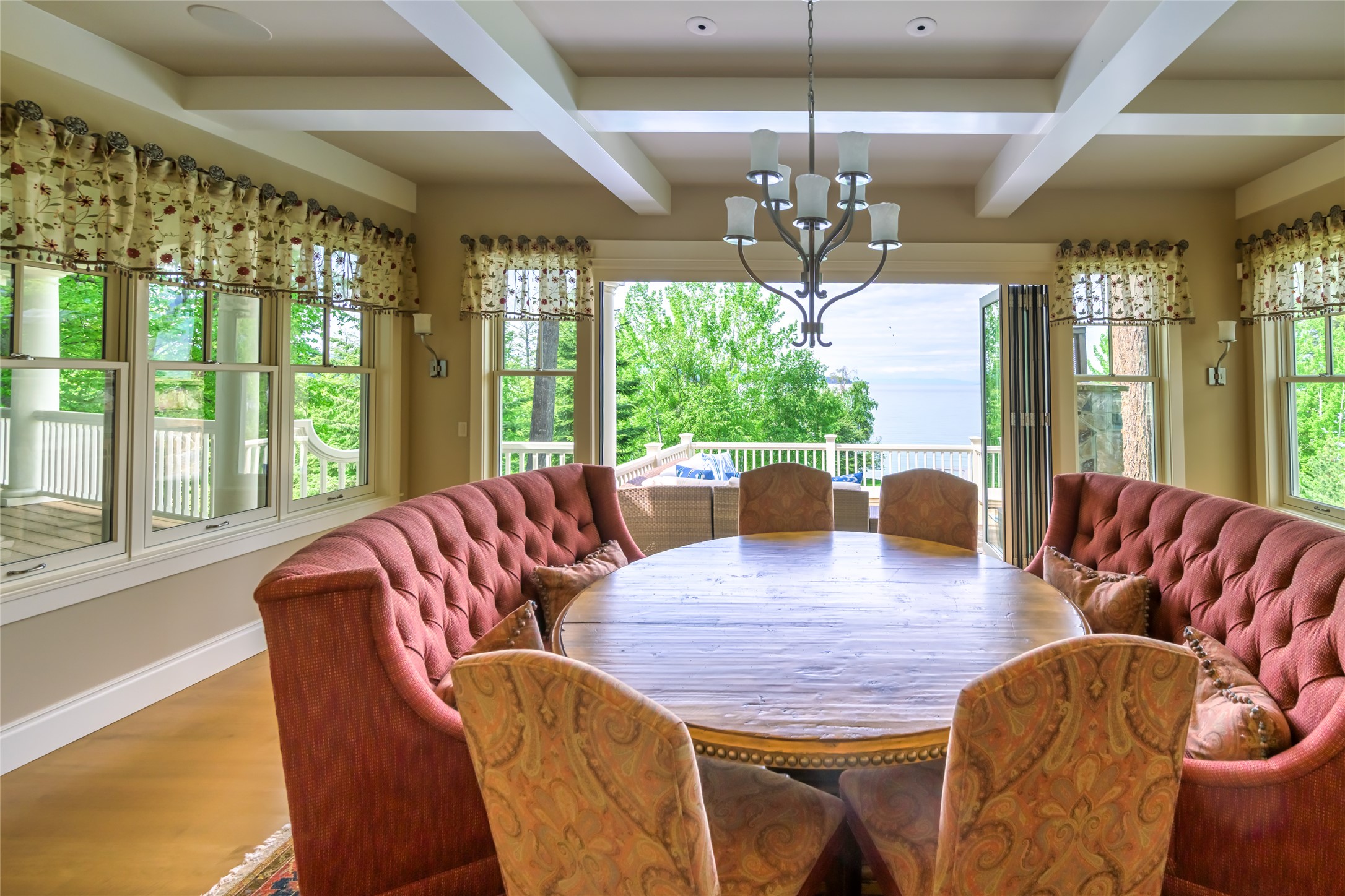 Polson, Montana 59860, United States, 4 Bedrooms Bedrooms, ,5 BathroomsBathrooms,Residential,Active,140764