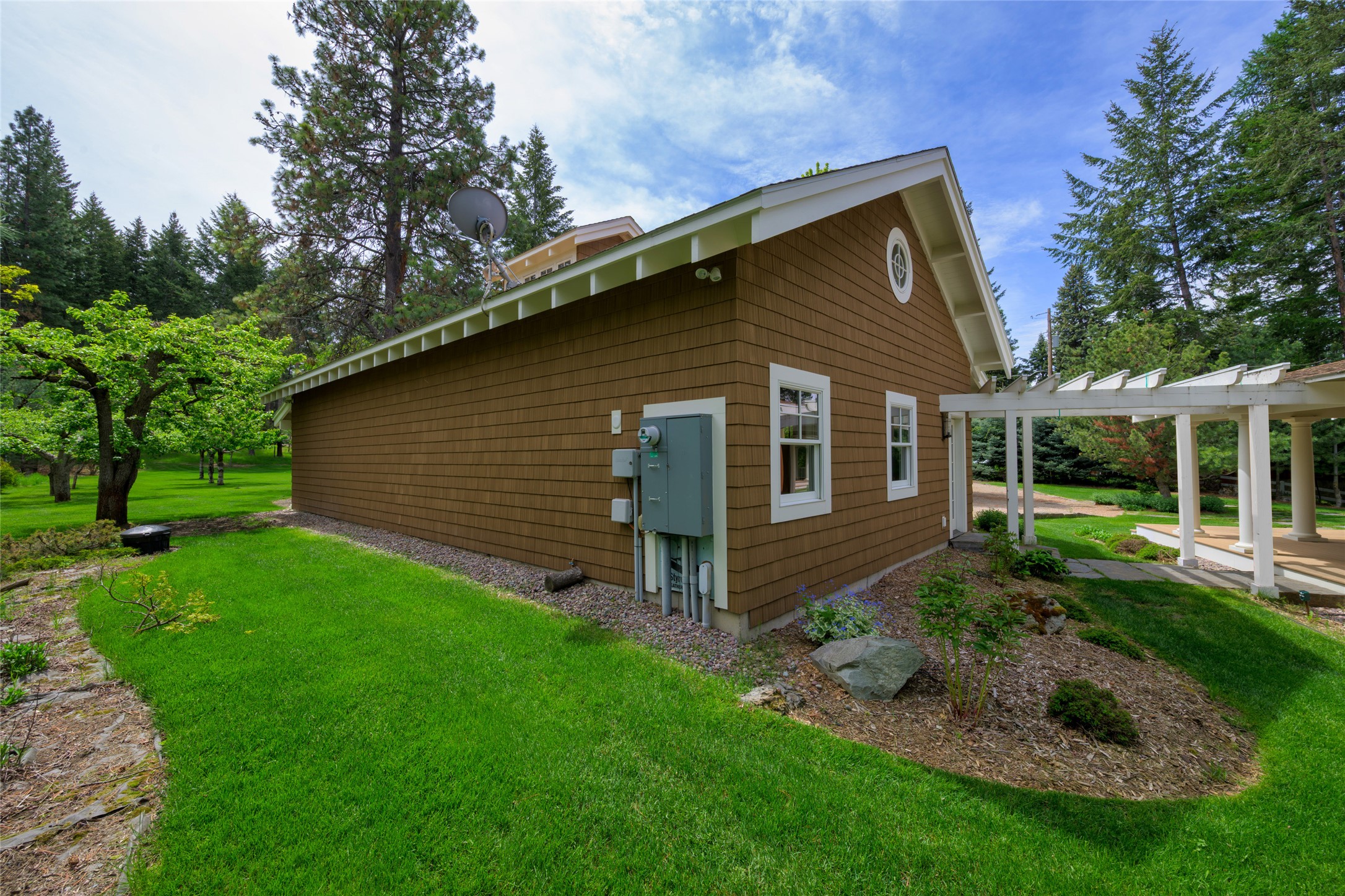 Polson, Montana 59860, United States, 4 Bedrooms Bedrooms, ,5 BathroomsBathrooms,Residential,Active,140764