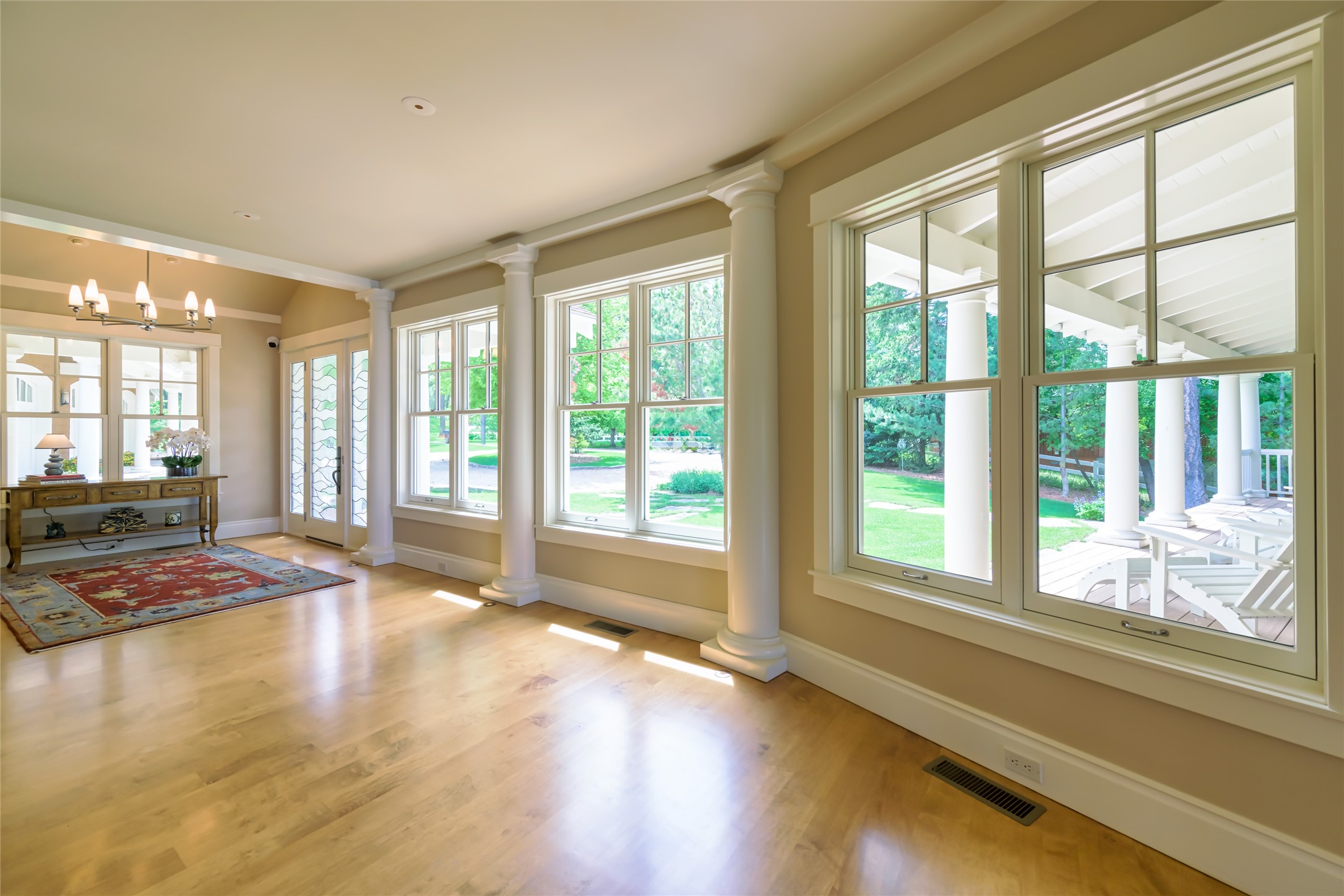 Polson, Montana 59860, United States, 4 Bedrooms Bedrooms, ,5 BathroomsBathrooms,Residential,Active,140764