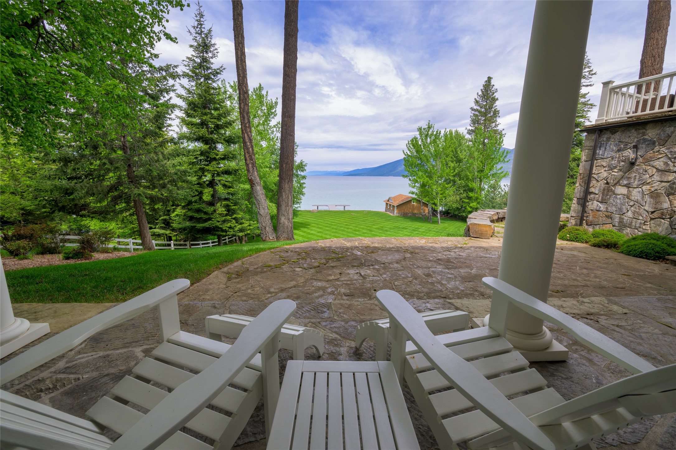 Polson, Montana 59860, United States, 4 Bedrooms Bedrooms, ,5 BathroomsBathrooms,Residential,Active,140764