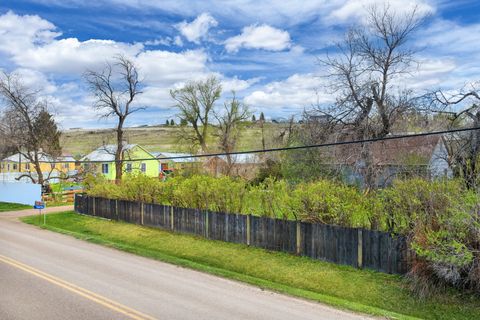 Tiny photo for 1060 55th Avenue S, Great Falls, MT 59405 (MLS # 30064797)