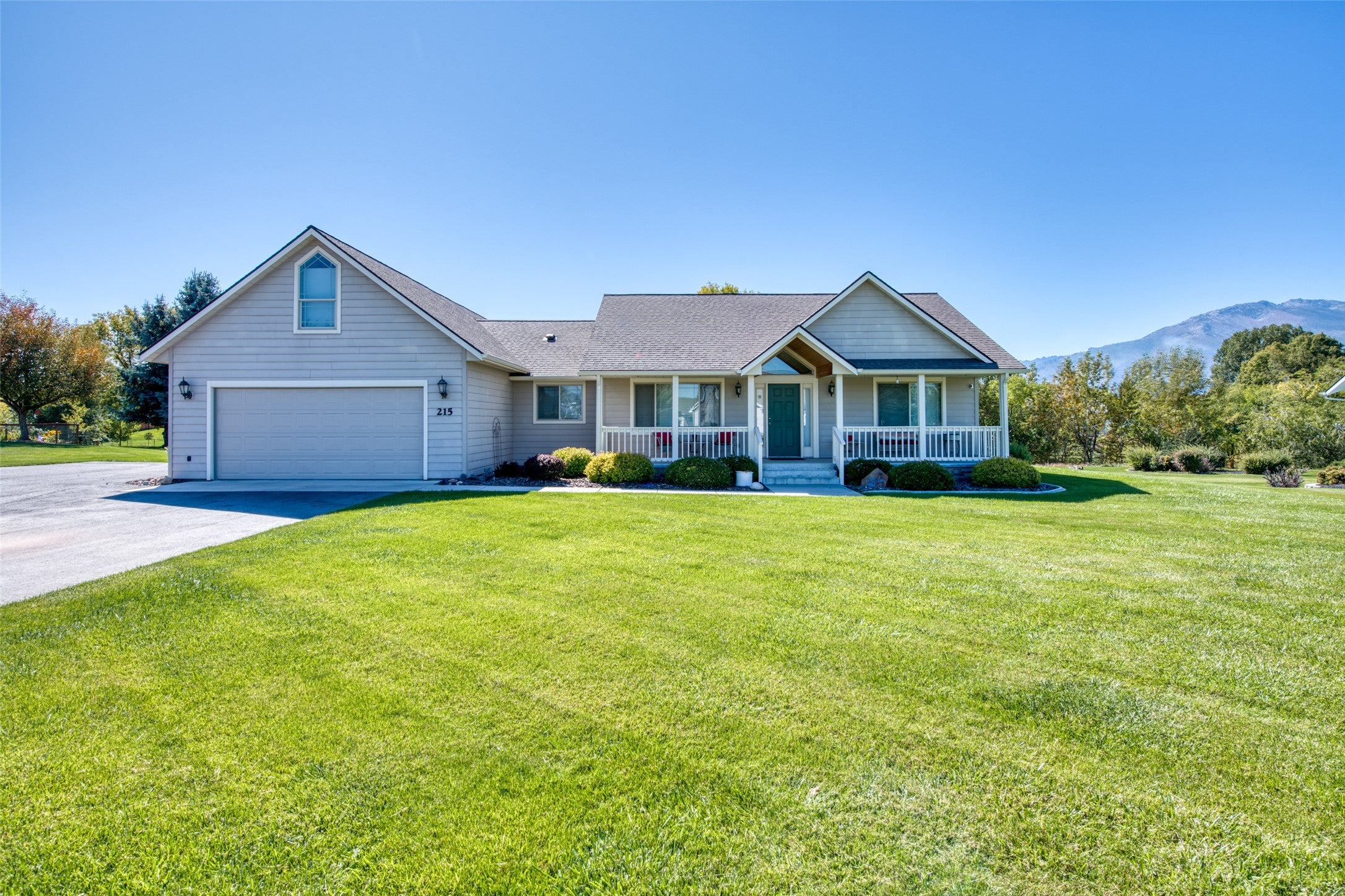 215 Carriage Road