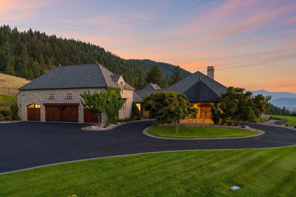 Photo of 2761 Contour Road, Missoula, MT 59802 (MLS # 30065167)