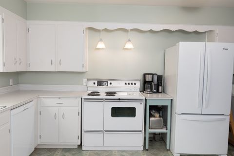 Tiny photo for 340 South Avenue W, Missoula, MT 59801 (MLS # 30071659)