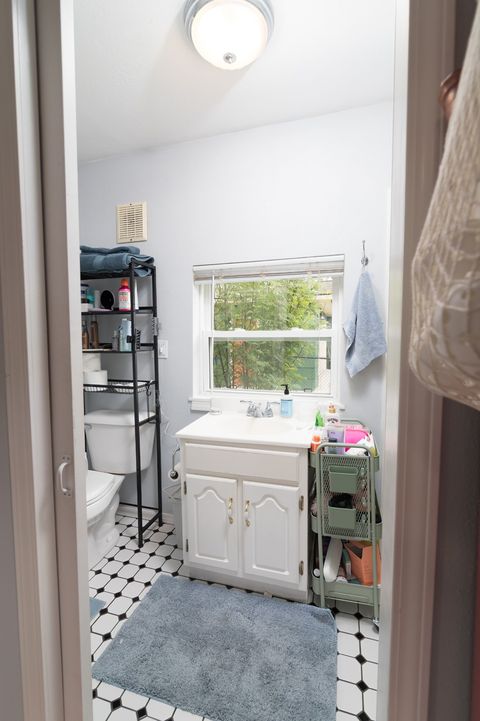 Tiny photo for 340 South Avenue W, Missoula, MT 59801 (MLS # 30071659)