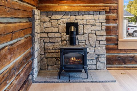 Tiny photo for 826 11th Street E, Kalispell, MT 59901 (MLS # 30058379)