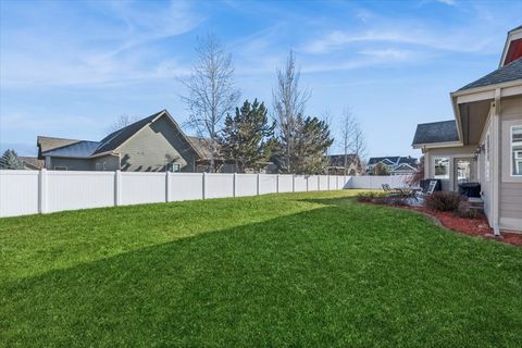 Tiny photo for 44 Glacier Circle, Kalispell, MT 59901 (MLS # 30065350)