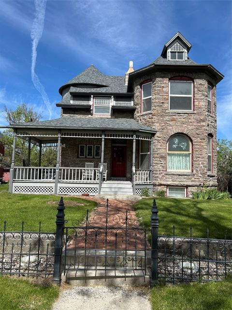 Photo of 608 N Ewing Street, Helena, MT 59601 (MLS # 30070597)